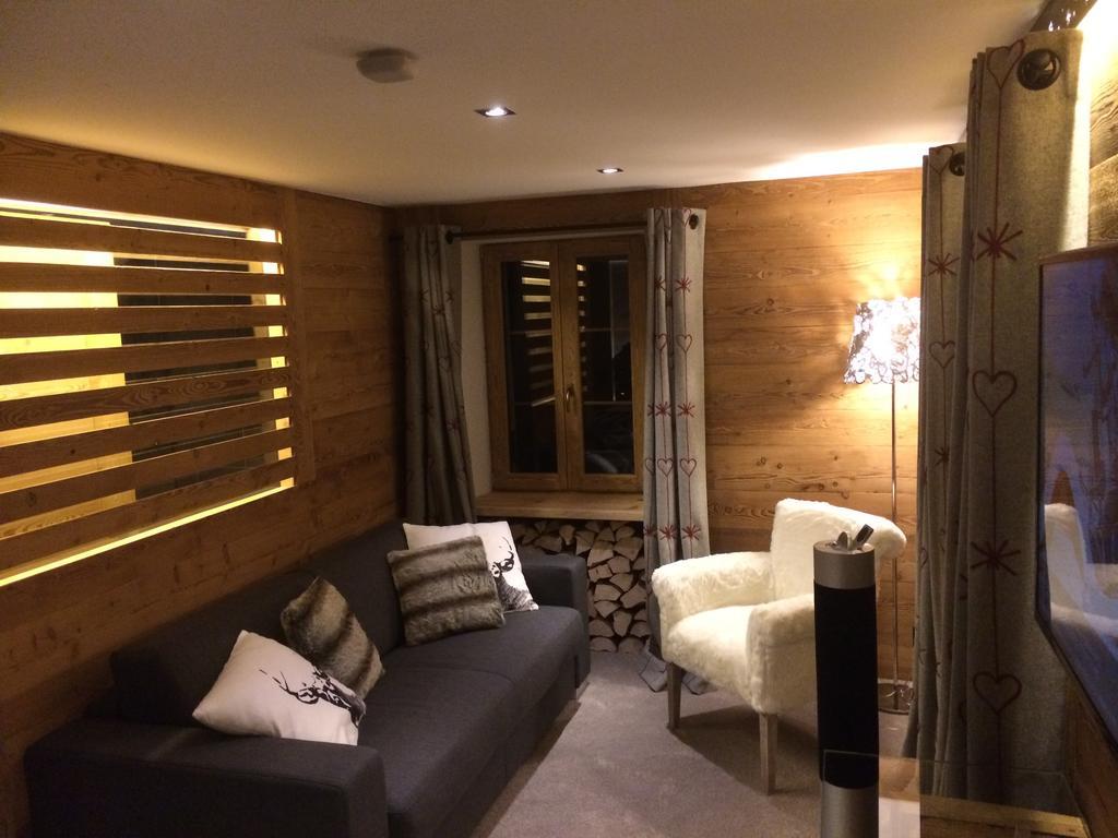Le Chalet De L'Atelier - Le Nord Champéry Стая снимка